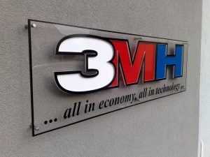 3D logo na plexi | 3MH